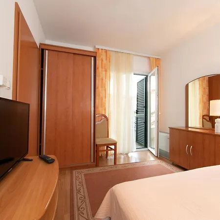 Biser ゲストハウス