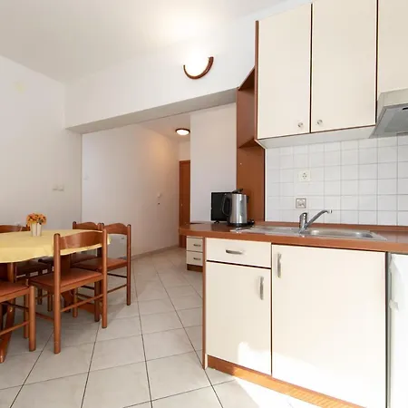 Gasthuis Biser Tučepi