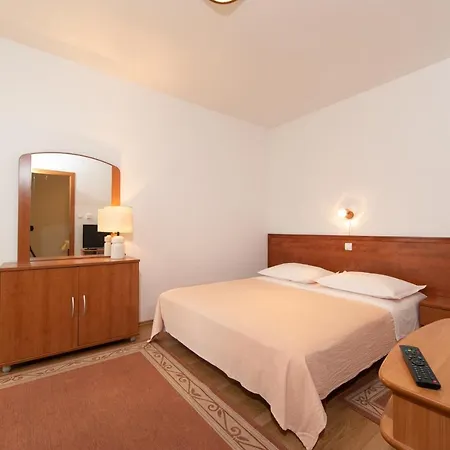 Biser 3* Tučepi